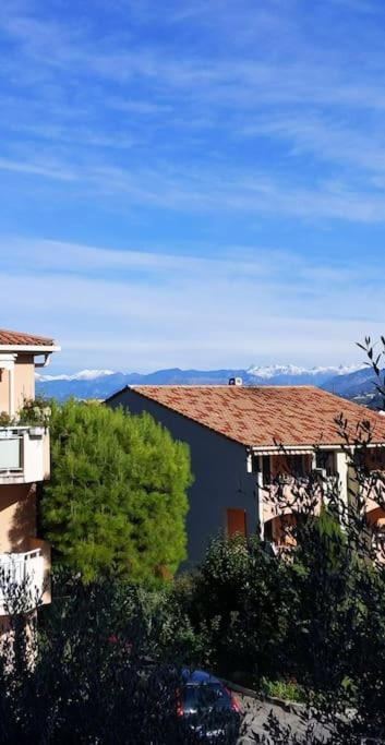 Studio Cosy Avec Terrasse Et Garage Saint-Laurent Du Var Limitrophe Nice ภายนอก รูปภาพ